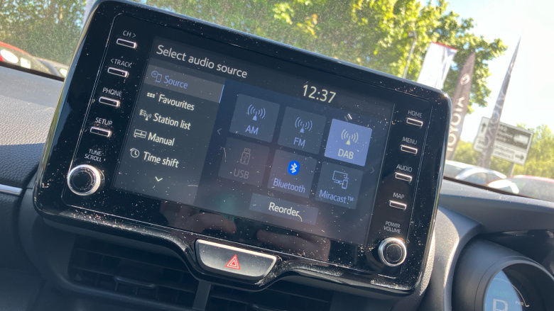Toyota Yaris 1.5 Hybrid Design 5dr CVT Hybrid Hatchback